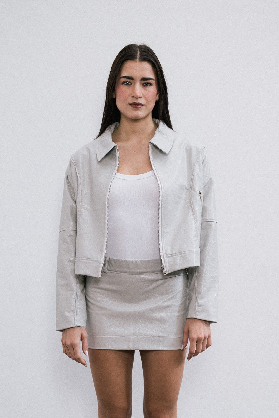 Campera Over Bone de simil cuero