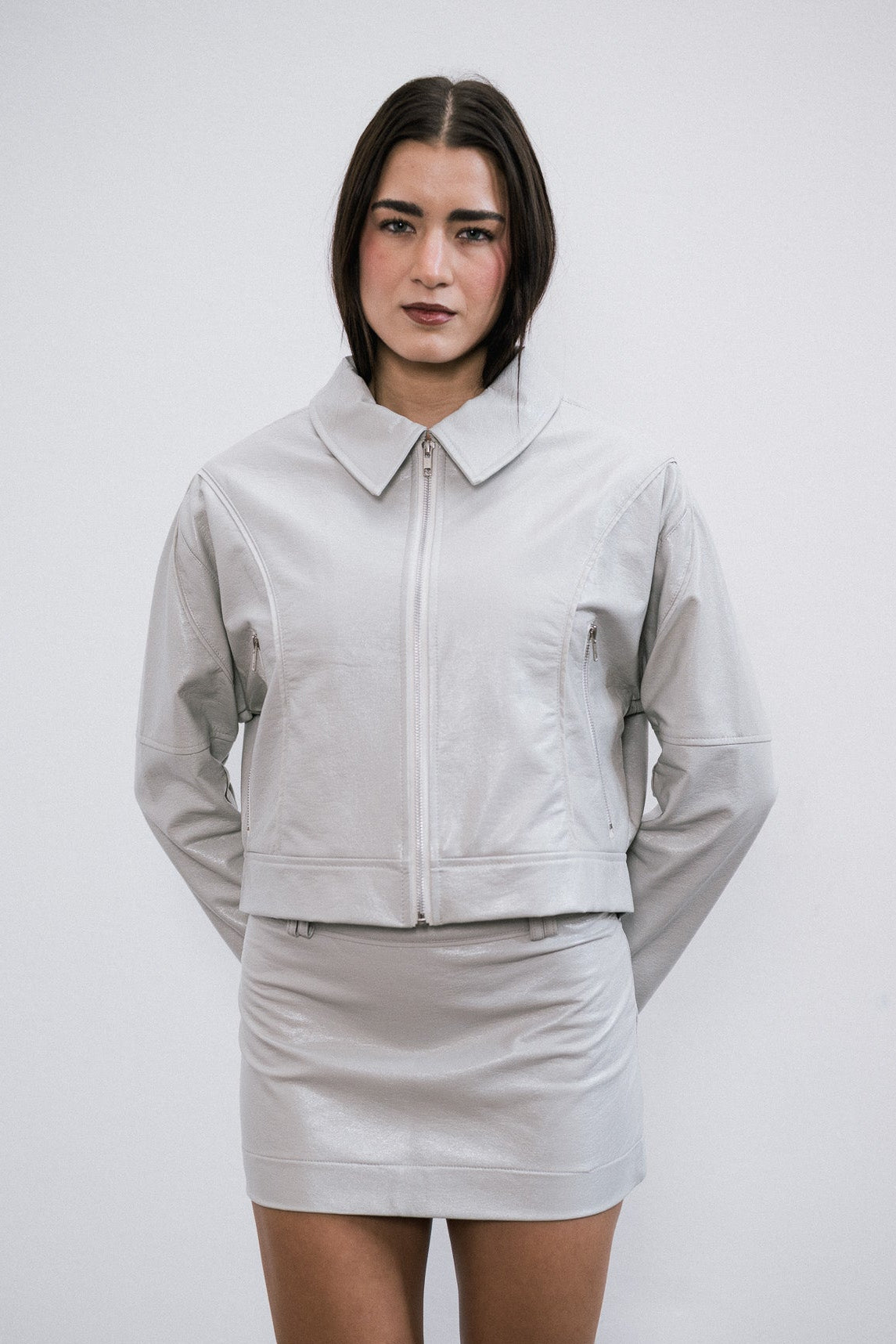 Campera Over Bone de simil cuero