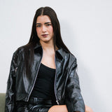 Campera Over Black de simil cuero