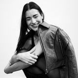 Campera Over Grafito de simil cuero
