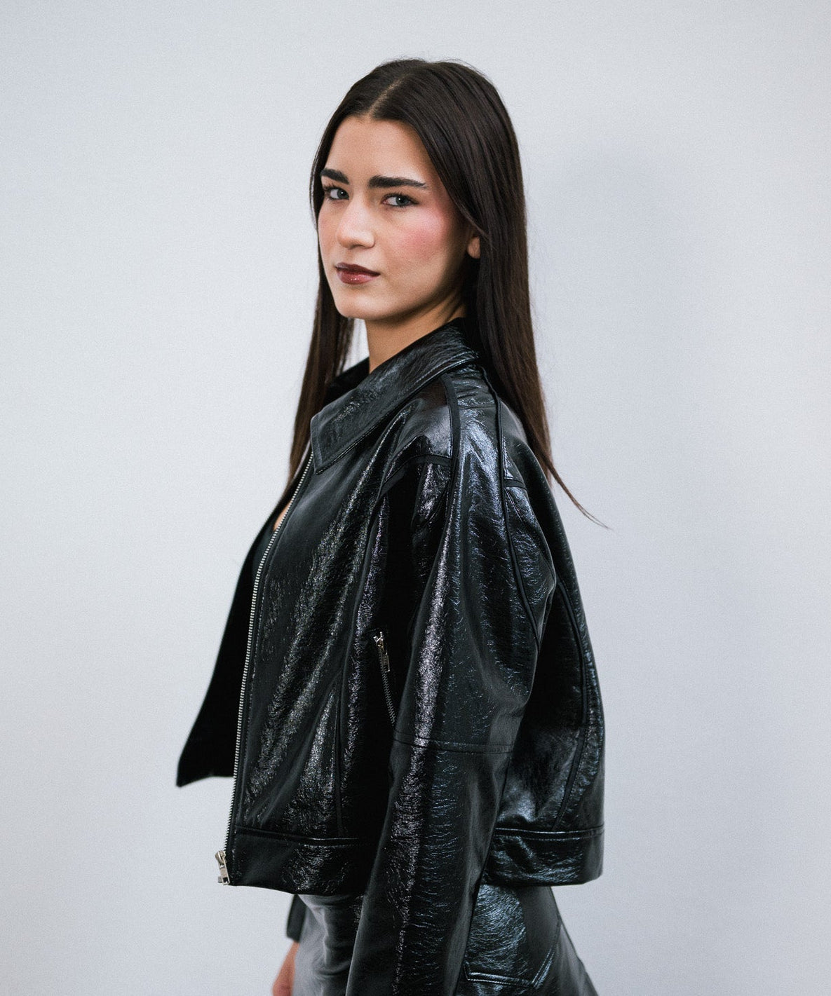 Campera Over Black de simil cuero