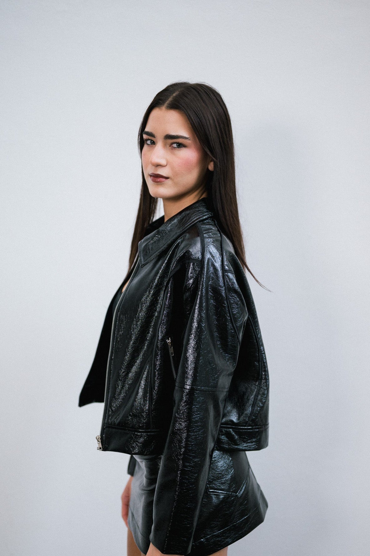 Campera Over Black de simil cuero