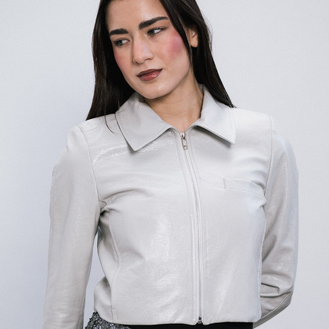 Campera Crop Bone de simil cuero